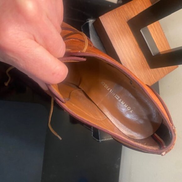 Tommy Hilfiger Heeled Oxfords - Picture 4 of 7